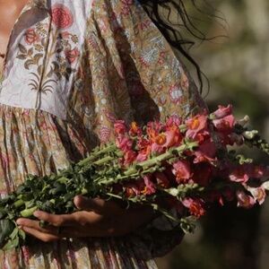 Daughters of India Kyra Midi Dress in Green Carnation, Small